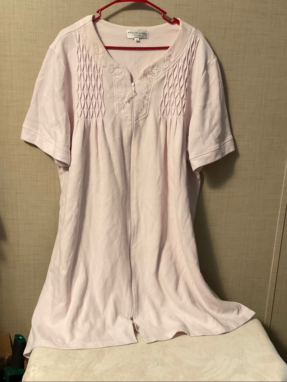 Miss Elaine Pale Pink Embroidered Short Nightgown